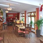 Hutzenthaler Hotel Bruckberg