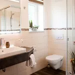 Hutzenthaler 3*