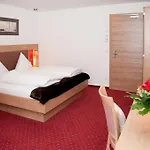 Hotel Hutzenthaler Bruckberg