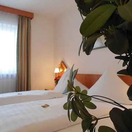 Hutzenthaler 3*